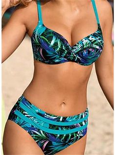 Maillots de Bain Bikinis 2 pièces Maillot de bain Femme Taille haute Plissé Dos ouvert Couleur monochrome Normal Rembourré Col en V Maillots de bain Sexy à la mode Vacances / nouveau de 2023 ? € 21.99 Green Tropical Underwire Swimwear, Tropical Green Underwire Swimwear, Tropical Underwire Swimwear For Pool, Fitted Brief Swimwear For Vacation, Lined Brief Swimwear, Beach Swimwear Briefs With Lined Body, Lined Brief Swimwear For Beach, Vacation Tankini For Beach Season With Briefs, Vacation Beach Season Tankini With Briefs