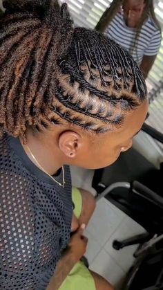 Locgician | Ooooooooooo oooooo IT DON'T STOP‼️😍😍😍😍 Locgician @houseofshowoffs . . . . #locgician #goodlocday #locmaintenance #protectivestyles… | Instagram Loc Styles For Women, Dreadlocks Hair Care, Short Dreadlocks Styles, Dreads Styles For Women, Natural Dreadlocks, Black Women Short Hairstyles, Dreadlock Hairstyles For Men, Beautiful Dreadlocks, Short Locs Hairstyles