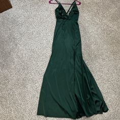 Beginning Boutique Emerald Green Maxi Dress. Never Worn, In Perfect Condition. Size 8 (Australian Sizing), Size 4/Small (Us Sizing) Emerald Green Maxi Dress, Emerald Green Dress, Green Maxi Dress, Emerald Green Dresses, Green Maxi, Beginning Boutique, Maxi Dress Green, Boutique Dresses, Emerald Green