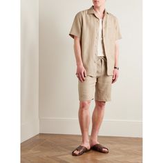 Loro Piana's Bermuda shorts are tailored for a neat, straight-leg fit that's ideal for smart-casual outings. They're cut from lightweight linen and have elasticated inserts along the drawstring waistband for extra comfort. Summer Short Pants With Welt Pockets, Classic Bermuda Summer Pants, Classic Summer Shorts With Straight Hem, Classic Summer Bermuda Pants, Beige Straight Hem Bottoms For Summer, Classic Linen Bottoms With Short Legs, Business Casual Short Pants For Summer, Business Casual Short Length Summer Pants, Classic Short Linen Bottoms