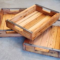 Farmhouse Garden Tray - Todd Alan Woodcraft Vintage Country Style, Wooden Trays, Wood Projects That Sell, The 300, Small Woodworking Projects, Wood Shop Projects, Easy Wood Projects, Free Woodworking Plans, Farmhouse Garden