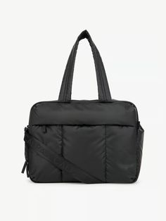 Luka Duffel in Matte Black | CALPAK Large Weekender Bag, Black Duffel Bag, How To Store Shoes, Bag For Travel, Crossbody Bags For Travel, Mens Travel Bag, Duffel Bags, Mobile Phone Bag, Overnight Bag