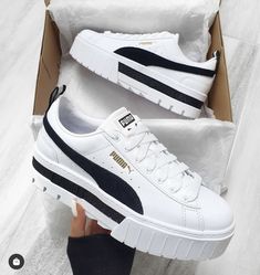 Puma Shoes Aesthetic, Louis Vuitton Sneaker, Shoes Aesthetic, Diy Vetement, Shoe Wishlist, Outfit Mujer, Shoes Outfit, Fresh Shoes