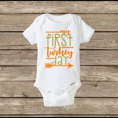 Thanksgiving Baby Onesie Onesies: Weight Height Newborn 5-8lbs 17-21in. 0-3month 8-12lbs 21-24in. 3-6month 12-16lbs 24-26in. 6-9month 16-20lbs 26-28in. 12month 20-24lbs 28-30in. 18month 24-28lbs 30-32in. 24month 28-32lbs 32-34in. Please Select Size Accordingly. If Unsure, We Recommend Sizing Up 1. All Of Our Items Are Custom Made/Made To Order. Processing Time Is Approx 3 Business Days. First Thanksgiving Onesie, Thanksgiving Baby Onesie, Baby Christmas Onesie, Baby Thanksgiving, Thanksgiving Onesie, Girls Boutique Dresses, Thanksgiving Baby Outfits, Holiday Baby Shower, Girls Thanksgiving