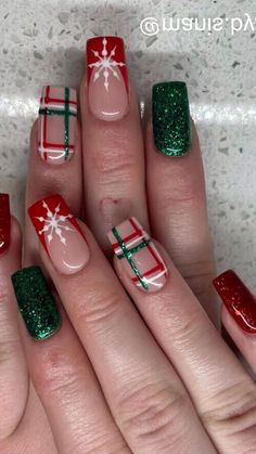 Christmas Nails So Stunning, They’ll Leave You Breathless! Get ready to be inspired by these jaw-dropping Christmas Nails! From elegant Christmas Gel Nails to playful Cute Christmas Nails, there’s something for everyone. Looking for quick and chic? Try Christmas Nails Easy or get creative with Christmas Nails Acrylic for a more dramatic look. ✨ Need some Nagel Inspo? This collection includes everything from Xmas Nails and Winter Nails Acrylic to Nail Art Noel and gorgeous Christmas Tree Nails... Christmas Nails Cute, Rockabilly Nails, Christmas Nail Designs Acrylic, Nails Unique, Christmas Gel, Nails Cute, Christmas Nails Easy, Winter Nails Acrylic, Beauty Nails Design