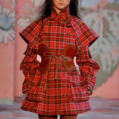 Plaid Dress Outfit, Fashion Inspiration Board, Fashion Business, Fall 2018, Dress Outfit, Plaid Dress, Business News, Look Cool