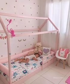 Dining Room Decor Wall Art, Bed For Girls Room, Outdoor Decor Ideas, Toddler Floor Bed, Toddler Bedroom Girl, Toddler Girl Room, Kids Bedroom Inspiration, Toddler Room Decor