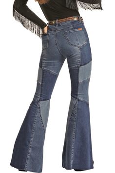 These two-toned light aztec print and medium wash jeans are so extremely comfortable you will want to wear them everyday! 92.5% Cotton, 6% Polyester, 1.5% Spandex. Style: Flare Color: Medium Wash Fit: Slim Rise: High Rise Leg Opening: 23.50" Detail: Stitch Work Material(s): 92.5% Cotton, 6% Polyester, 1.5% Spandex Fabric: Stretch Style #: BW7HD02252 Care Instructions: Machine wash cold Bell Bottom Jeans Outfit, Patch Denim, Gorgeous Outfits, Western Store, Stitch Work, Western Look, Cowgirl Western, Denim Patches, Patched Jeans