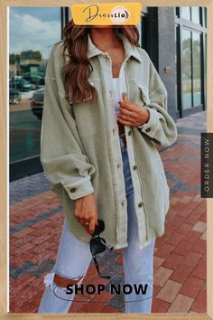 Oversized Fleece Pockets Patch Shacket Olive Shirt, Bandeau Tops, Pastel Outfit, Long Sleeves Jacket, Look At You, Outfits Casuales, Casual Outfit, Shirt Jacket, Light Green