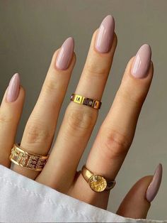 Rose pâle  Collar    Ongles de couleur Embellished Short Fake Nails, Nude Nail Designs, Artificial Nails, Cute Acrylic Nails, Nude Nails, Nail Manicure, False Nails, Almond Nails