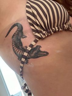 Whole Shoulder Tattoos For Women, Crocodile Back Tattoo, Big Leg Tattoos For Women, Florida Themed Tattoos, Croc Tattoo, Crocodile Tattoos, High Contrast Tattoo, Gator Tattoo, Front Tattoo