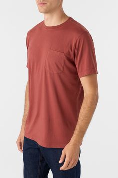 A premium cotton pocket tee that features a relaxed fit design and soft but durable feel. O'Neill Men's premium tee East Cliff Collection Standard fit- relaxed in the body and sleeves Front chest pocket Crew neckline Natural wash 100% Pima cotton Basic Everyday T-shirt With Pockets, Short Sleeve T-shirt With Pockets, Basic Summer T-shirt With Pockets, Cotton T-shirt With Side Pockets For Everyday, Solid Color T-shirt With Side Pockets, Summer T-shirt With Side Pockets For Everyday, Relaxed Fit Short Sleeve Top With Chest Pocket, Casual T-shirt With Side Pockets For Everyday, Relaxed Fit T-shirt With Left Chest Pocket