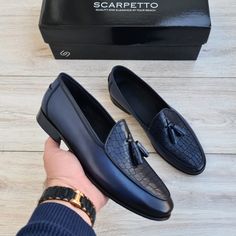 Scarpetto Shoes To Give You The Best Comfort.This Product Is Handmade, Which Is Different From Machine Production. The Handmade Process Of Our Loafers Gives A High Quality And Offers A High Level Of Comfort To Our Customers. We Offers Best Quality Materials... 100% Satisfaction Guarantee Or 100% Money Back. Shoes Fit True To Size. A Replacement Will Be Provided If There Is A Problem With The Fitness. Upper Material : Calf Leather Inner Material: Sheep Leather Sole Material: Leather Shoe Width: M Blue Leather Moccasins For Semi-formal Occasions, Ecco Shoes Mens, Black Loafers Men, Best Loafers, Black Leather Dress Shoes, Official Shoes, Black Leather Oxfords, Brown Dress Shoes, Gentleman Shoes