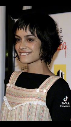 Shannyn Sossamon, Kiss Kiss Bang Bang, Shot Hair Styles, Hair Reference, Hair Inspo Color, Bang Bang, Grunge Hair, Dream Hair