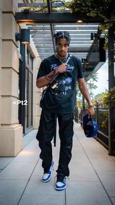 Black Guy Clothes Aesthetic, T Shirts Men Fashion Style, Back To School Fits Men, Mens Street Photoshoot, Black Guys Clothing Styles, Drippy Outfit Men, Mens Street Wear Aesthetic, Men’s Outfit Summer, Black Men Street Fashion Summer