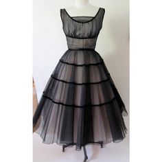 Detail Couture, Best Party Dresses, Pink Tulle Dress, Tulle Party Dress, Pink Tulle, 1950s Fashion, Black And Pink