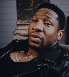 Johnathan Majors, Motivational Photo, Jonathan Majors, Hot Fuzz, Motivational Photos, Actor Headshots, Black Photography, Black Hollywood, Armors