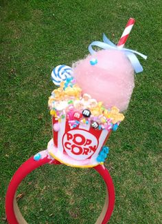 Popcorn and Candy themed Headpiece 🎪 Novelty Halloween Carnival Costume Accessories, Candy Fashion, Candyland Headpiece, Candy Themed Accessories, Candy Hair Accessories, Candyland Hair Accessories, Candy Crown, Candy Makeup, Candy Clothes