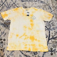 Nwt Salty Crew T-Shirt, Size 2x Large Mustard Short Sleeve T-shirt With Graphic Print, Casual White Bleached T-shirt, Casual Yellow Crew Neck T-shirt, White Bleached Crew Neck T-shirt, Yellow Cotton T-shirt With Crew Neck, Yellow Cotton Crew Neck T-shirt, Casual Yellow Short Sleeve T-shirt, Yellow Graphic Tee Short Sleeve T-shirt, Yellow Graphic Tee Short Sleeve