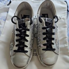 Golden Goose Glitter Superstar Sneakers Size 37 Golden Goose Glitter, Golden Goose Silver, Shoes Golden Goose, Goose Shoes, Golden Goose Shoes, Golden Goose, Athletic Shoes, Star Wars, Size 7