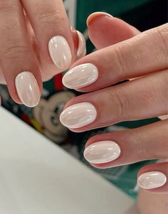 #neutralnailcolors #nails #haileybiebernails #chromenailideas #nailchrome #nailstagram #nailinspo #nails2024 #nailtrends #nailtrends2024 #cleangirlnails #gelnails #cleangirl #manicure Dip Manicure Wedding Nails, Mood Nails, Nails Photo, White Chrome Nails, Hoco Nails, Glazed Donut, Simple Gel Nails, Summery Nails, Short Acrylic