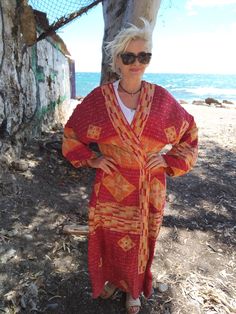 One of a kind sustainable jacket made with vintage kantha cotton.  One size only fits upto 2XL Kantha Jacket, Boho Jacket, Ageless Style, Cotton Kimono, Vintage Kantha, Gifts For Mom, Mothers Day, Art Collection, Spain