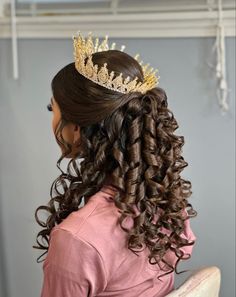 Quinceanera Hairstyle, Hairstyles Crown, Quinceanera Makeup, Down Hairstyles For Long Hair, Half Up Half Down Hairstyle, Braided Crown, Down Hairstyle