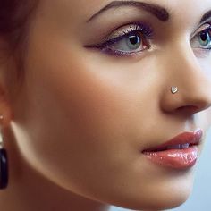 This heart CZ bone nose ring is absolutely dazzling. The color and clarity are stunning. This is a really wonderful piece that is perfect for daily wear or special occasions! Elegant Internally Threaded Nose Rings, Heart Gem, Nostril Piercing, Nose Jewelry, Nose Stud, A Heart, Solid Gold, Daily Wear, Bones