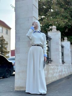 2024 Modest Fashion, Feminine Hijab Outfit, Hijabi Classy Outfit, Hijabi Old Money Outfits, Elegant Outfit Hijab, Classy Hijabi Outfits, Hijab Fashion Inspiration Casual Classy, Outfit Hijab Winter