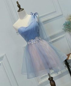 Blue Homecoming Dress, डिजाइनर कपड़े, Bow Embroidery, Mini Prom Dresses, Blue Homecoming Dresses, Looks Party, Pretty Prom Dresses, Party Dress Short, Hoco Dresses