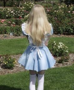 Aesthetic Blog, Alice In Wonderland Aesthetic, Princess Aesthetic, Doll Parts, Grunge Aesthetic, Looks Vintage, Sweet Girls, Aesthetic Outfits, Aesthetic Girl