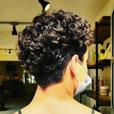 Natural Hair Haircuts, Fine Curly Hair, Short Sassy Haircuts, Cool Short Hairstyles, Curly Pixie, Short Curly Haircuts