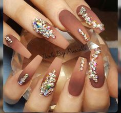 @norest4thewickd | queen muñoz Brown Nails With Diamonds, Diamond Nail Art Design, Nail Structure, Diamond Nail Designs, Nail Diamond, Diamond Nail Art, Pretty Nail Designs, Nails Polish, Glam Nails