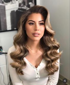 Hollywood Waves Wedding, Hollywood Glam Hair, Old Hollywood Waves, Hollywood Curls, Beauty Recipes Hair, Occasion Hair, Performance Hairstyles, Guest Hair