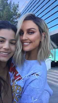 Imagen relacionada Lob Hairstyle, Lob Haircut, Messy Short Hair, Hair 2018, Pinterest Hair, Brown Blonde Hair, Perrie Edwards, Hair Color And Cut, Grunge Hair