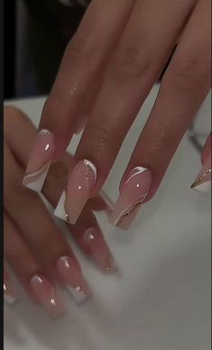 White Nails Aesthetic Vintage, Formal Nails Classy White, French Nail Inspo Coffin, Homecoming Nails Coffin, Classy Baddie Nails Short, Simple Classy Baddie Nails, French Tip Acrylic Nails Long, Famous Nails