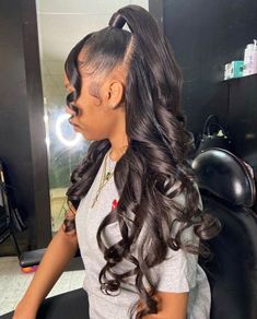 Sweet 16 Hairstyles Court, Half Down Half Up Ponytail Hairstyles, Cute So In Hairstyles, Hairstyles Prom Black Hair, Hairstyle Blackgirl Braids, Prom Night Hairstyle Soft Curls, Homecoming Black Hairstyles, Half Up Half Down With Two Strands, Hoco Hairstyles Black Hair