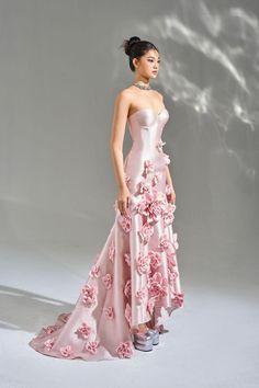 La Fleur Asymmetric Sweetheart Neck Taffeta Maxi Dress | MEAN BLVD Extravagant Floral Dresses, Floral Couture Dress, Classy Gala Dress, Rich Dress Aesthetic, Fashion Runway Dresses, Pink Ball Dress, Strapless Dress Outfit, Pink Ball Dresses, Rich Dresses