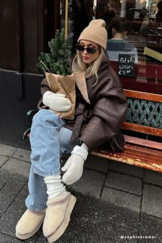 Nyc Winter Outfits, December Outfits, Winter Mode Outfits, Beanie Outfit, Nyc Winter, Nyc Outfits, New York Outfits, Cozy Fall Outfits, Looks Pinterest