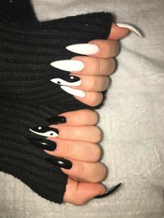 Yin Yang Nails, Black Acrylic Nail Designs, Black Acrylic Nails, Anime Nails, Goth Nails, Edgy Nails, Grunge Nails, Simple Acrylic Nails, Almond Nails Designs