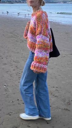 Womens Casual Chic Outfits, Slightly Dressy Outfits, Fun Pant Outfits, Autumn 23 Outfits, Colorful Sweaters Aesthetic, Quincy Whipple Outfits, Soft Hippie Outfits, Pom Pom Hat Outfit, Vintage Summer Outfits Retro Style