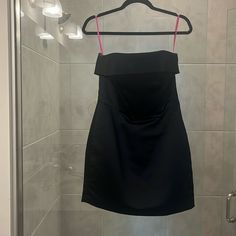 Beautiful, Like New Condition. Vintage Betsey Johnson Mini Dress. Size 8, Fits More Like A 6 In The Waist. Room For A Larger Chest. Lined Sheath Mini Dress For Cocktail, Elegant Black Lined Strapless Dress, Elegant Black Strapless Lined Dress, Chic Lined Mini Dress For Dinner, Black Sheath Mini Dress For Dinner, Black Sheath Mini Dress Lined, Black Lined Mini Dress For Evening, Lined Black Dress For Dinner, Black Lined Dress For Dinner