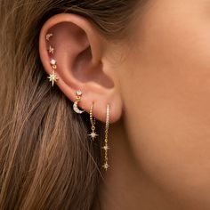 Bloom Jewelry, Minimalist Ear Piercings, Smink Inspiration, Moon And Star Earrings