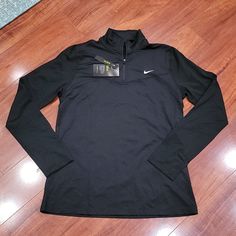 Nwt Nike Pro Warm 1/4 Zip Long Sleeve Top. Style Is Slim Fit. Black Moisture-wicking Half-zip Top, Black Half-zip Workout Top, Nike Functional Winter Tops, Nike Shirts Women's, 7th Grade Outfits, Cropped Workout Top, Nike Compression, Nike Running Shirt, Nike Quarter Zip