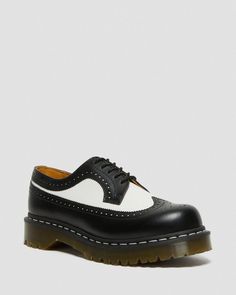 Outfits With White Doc Martens, Dr Martens Brogues, Dr Martens 3989, Brogue Shoe, Visible Stitching, Shoe Brushes, Leather Brogues, Brogue Shoes, Crazy Horse