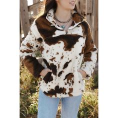 Stylish And Cozy Zip Collar Cow Print Fleece Sweatshirt. Made With High-Quality Materials. Unique Cow Print Design. Zip Collar Detail For Adjustable Neckline. Perfect For Casual Outings Or Lounging At Home. Cow Print Design, Zip Collar, Mini Robes, Girl Scout, Neck Scarf, Fleece Sweatshirt, Cow Print, White Sweatshirt, Plus Size Tops