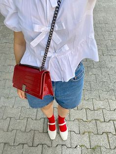 Red bag ans socks, euro summer outfit Color Socks Outfit, Red Crochet Bag, Red Socks Outfit, Red Sox Outfit, Sock Outfits, Colorful Socks, Satin Skirt, Cool Fits, Casual Summer Outfit