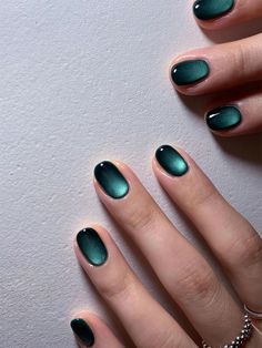 Short Blue Cat Eye Nails, Simple Shiny Nails, Goth Manicure Short, Short Nail Cat Eye, Navy Cat Eye Nails, Cat Eye Nails Square, Dark Green Cat Eye Nails, Short Nails Cat Eye