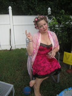 Trash Party Outfits, White Trash Party Outfits Women, Trashy Party, White Trash Costume