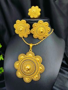 1pc Necklace, 1pair Earrings, 1pc Ring - 3pcs/Set Fashion Jewelry Set For Women, Wedding, Party, Gift (Dubai, India, Africa Style) Yellow Gold Fashionable        Women Fashion Jewelry, size features are:Bust: ,Length: ,Sleeve Length: Gold Plated Flower Shaped Jewelry For Parties, Gold Plated Flower Shaped Jewelry For Weddings, Gold Plated Flower Shape Wedding Jewelry, Gold Plated Flower Shaped Jewelry With Matching Earrings, Gold Alloy Jewelry Set With Matching Earrings, Filigree Pendant Jewelry For Party, Gold Plated Pierced Jewelry For Wedding, Gold Flower Shaped Jewelry For Celebration, Gold Flower-shaped Jewelry For Celebration